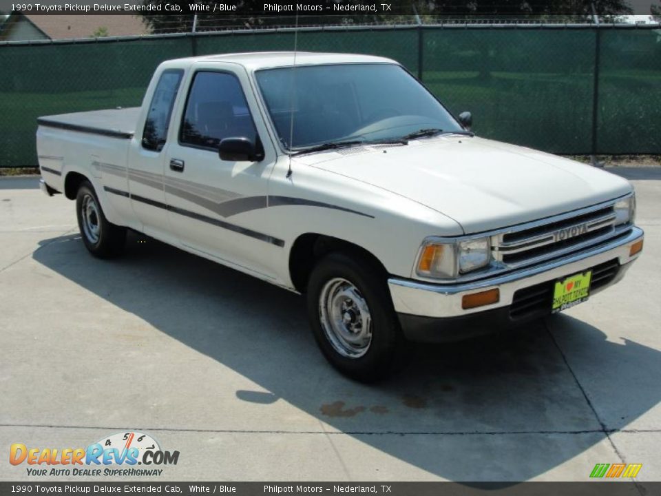 1990 Toyota Pickup Deluxe Extended Cab White / Blue Photo #1