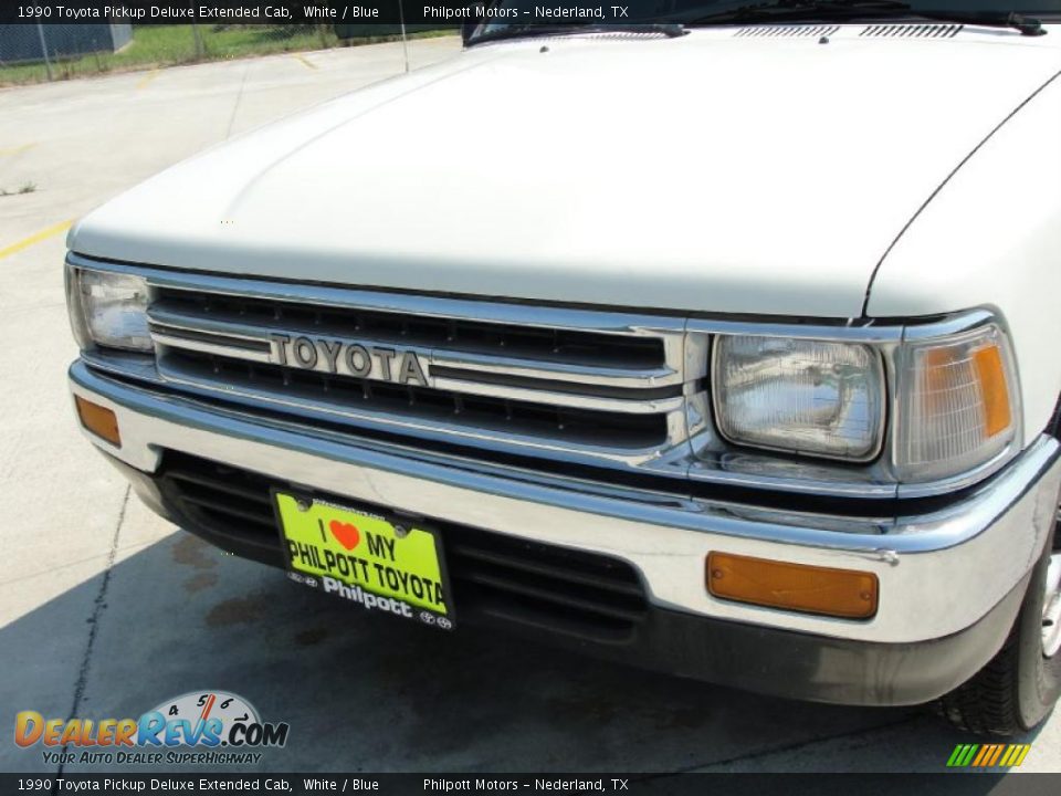 1990 Toyota Pickup Deluxe Extended Cab White / Blue Photo #10