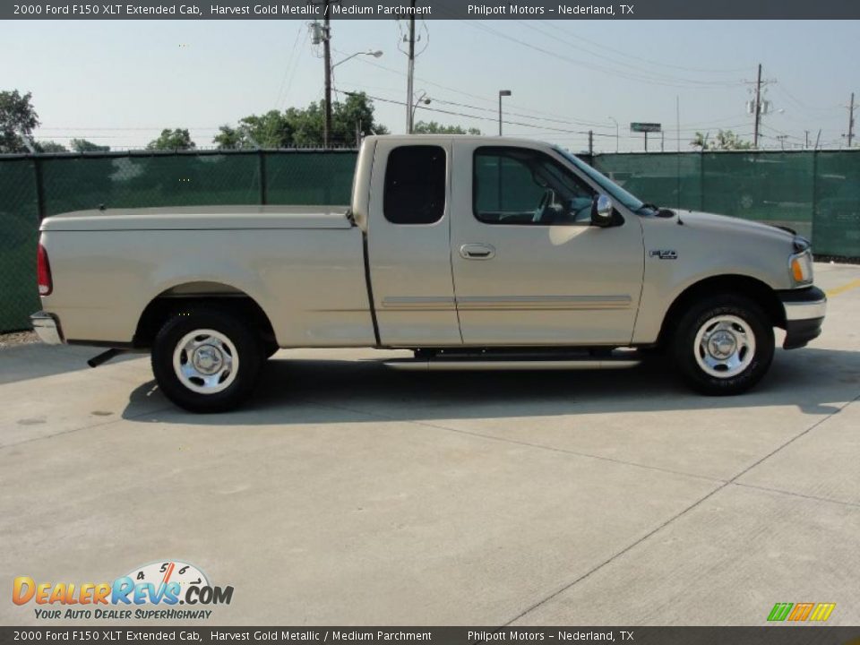 2000 Ford F150 XLT Extended Cab Harvest Gold Metallic / Medium Parchment Photo #2