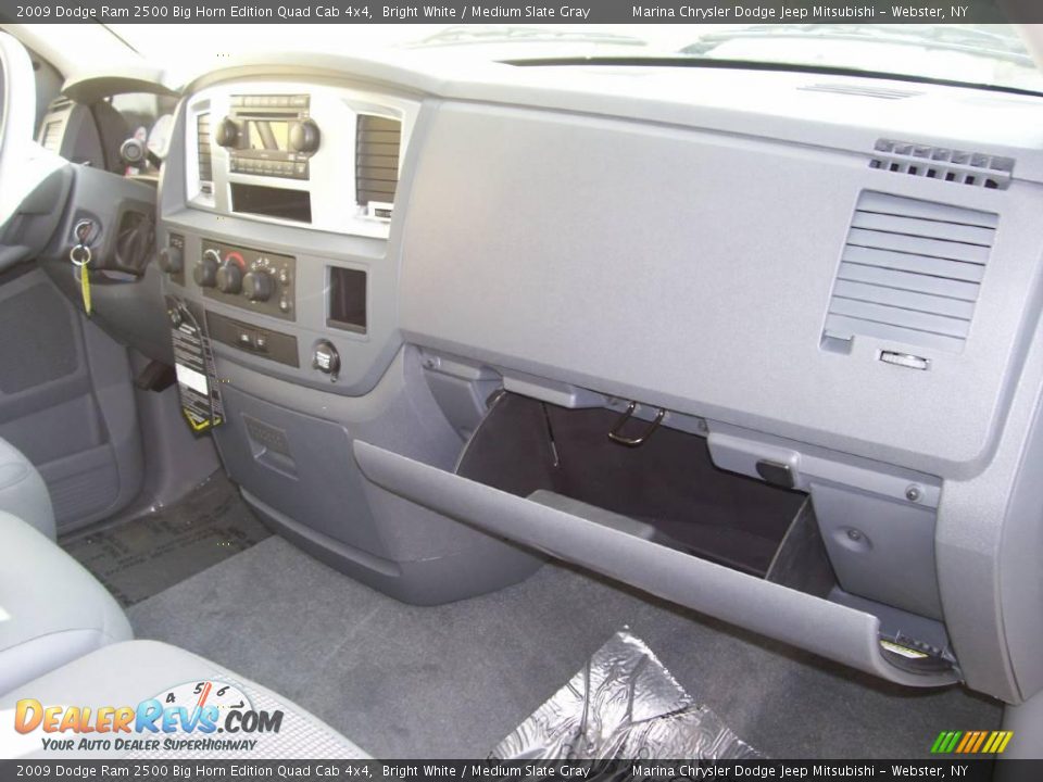 2009 Dodge Ram 2500 Big Horn Edition Quad Cab 4x4 Bright White / Medium Slate Gray Photo #25