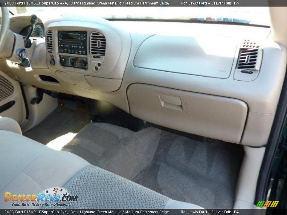 2003 Ford F150 XLT SuperCab 4x4 Dark Highland Green Metallic / Medium Parchment Beige Photo #21