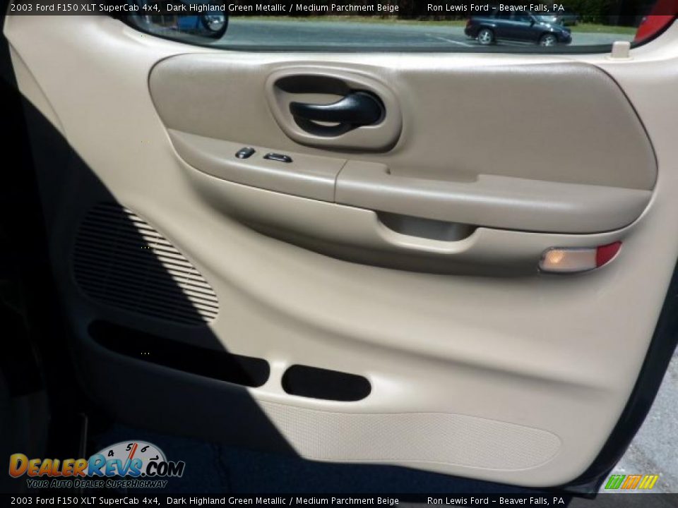2003 Ford F150 XLT SuperCab 4x4 Dark Highland Green Metallic / Medium Parchment Beige Photo #22