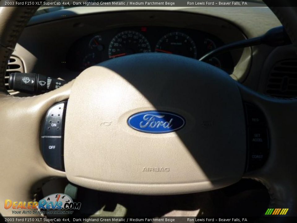 2003 Ford F150 XLT SuperCab 4x4 Dark Highland Green Metallic / Medium Parchment Beige Photo #24