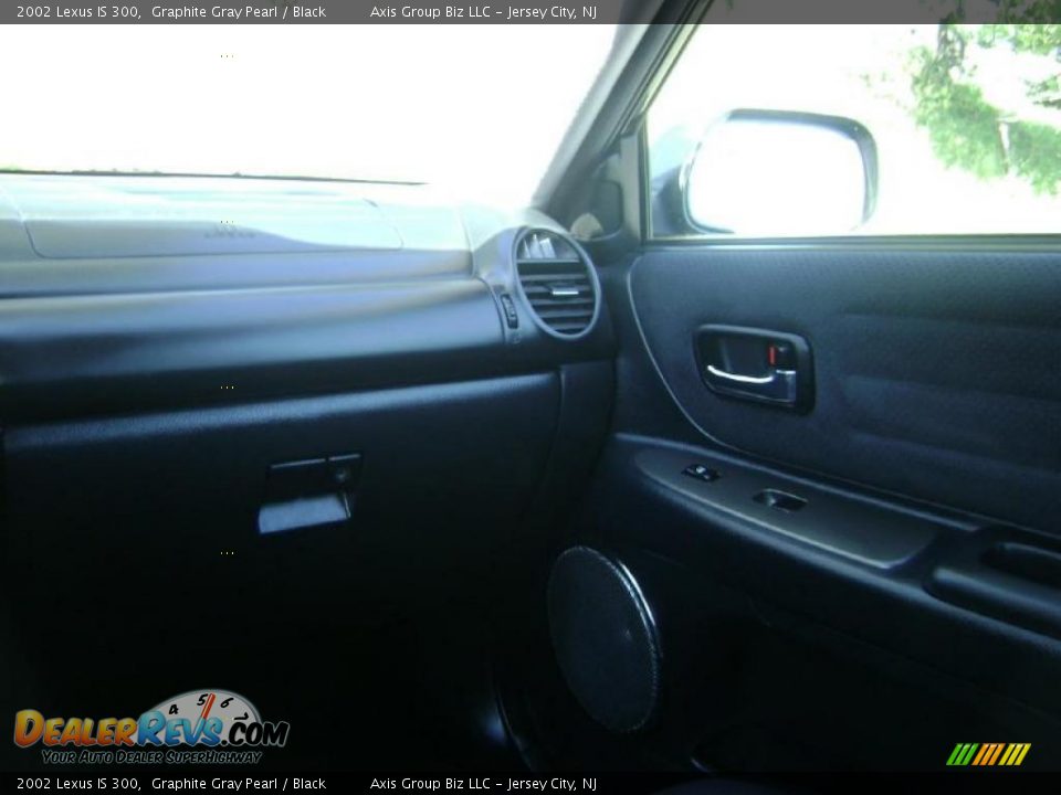 2002 Lexus IS 300 Graphite Gray Pearl / Black Photo #16