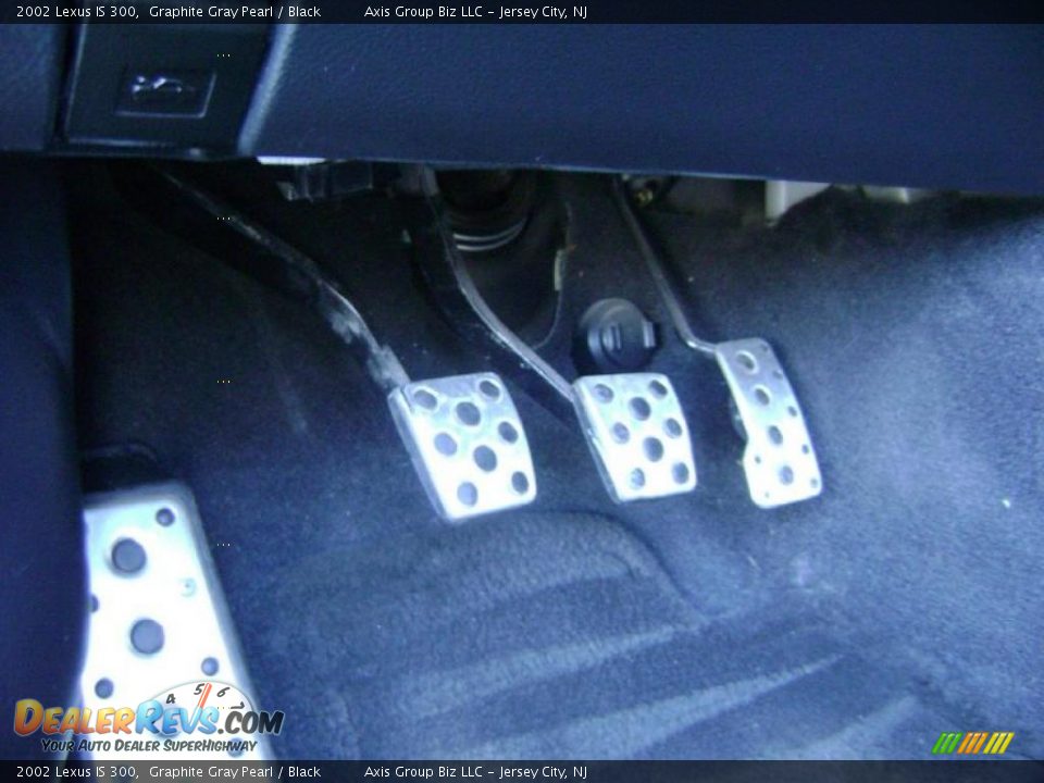 2002 Lexus IS 300 Graphite Gray Pearl / Black Photo #20