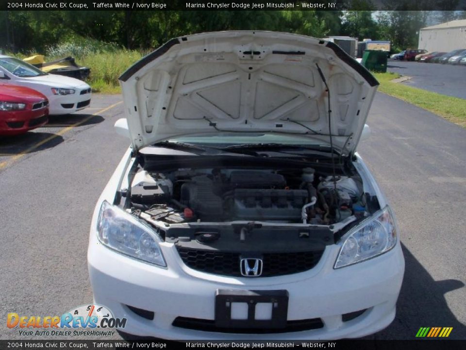 2004 Honda Civic EX Coupe Taffeta White / Ivory Beige Photo #13