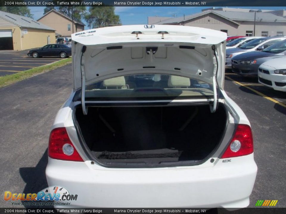 2004 Honda Civic EX Coupe Taffeta White / Ivory Beige Photo #15