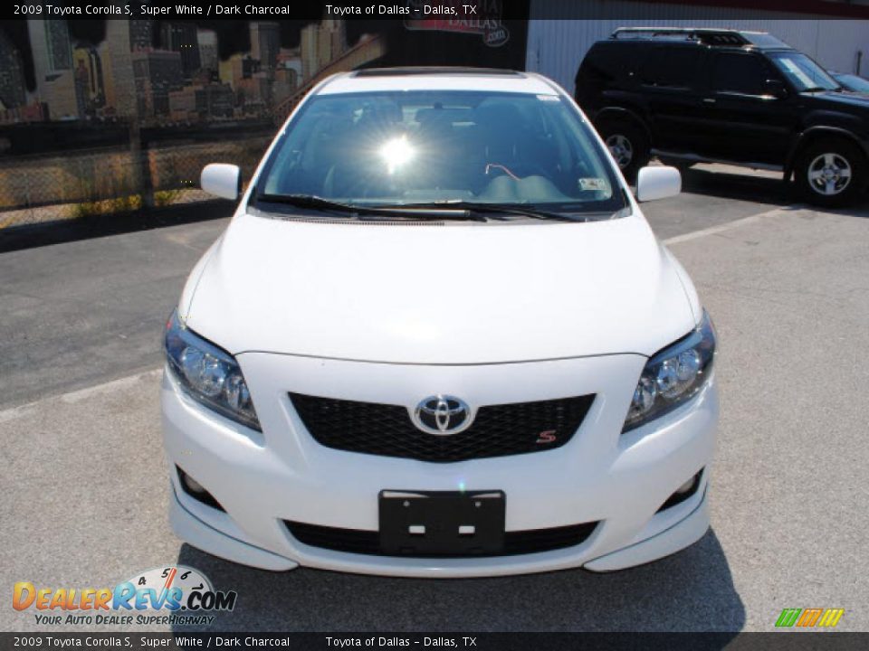 2009 Toyota Corolla S Super White / Dark Charcoal Photo #2