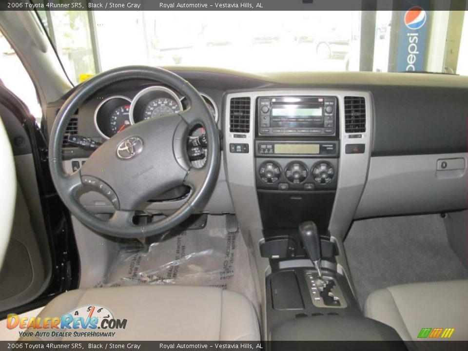 2006 Toyota 4Runner SR5 Black / Stone Gray Photo #13