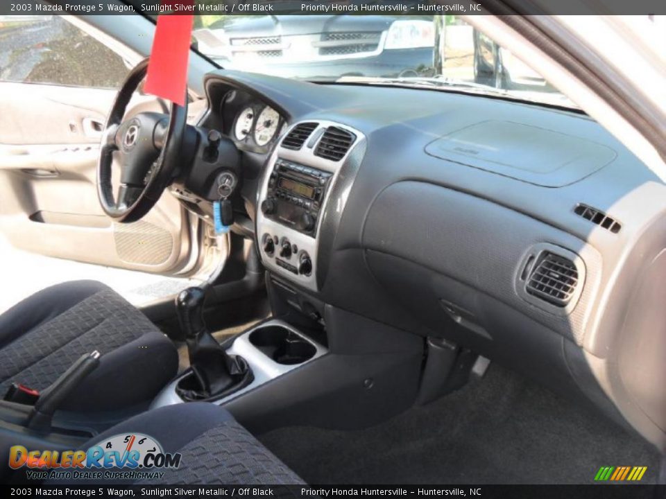 2003 Mazda Protege 5 Wagon Sunlight Silver Metallic / Off Black Photo #18