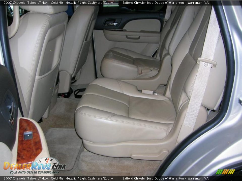 2007 Chevrolet Tahoe LT 4x4 Gold Mist Metallic / Light Cashmere/Ebony Photo #4