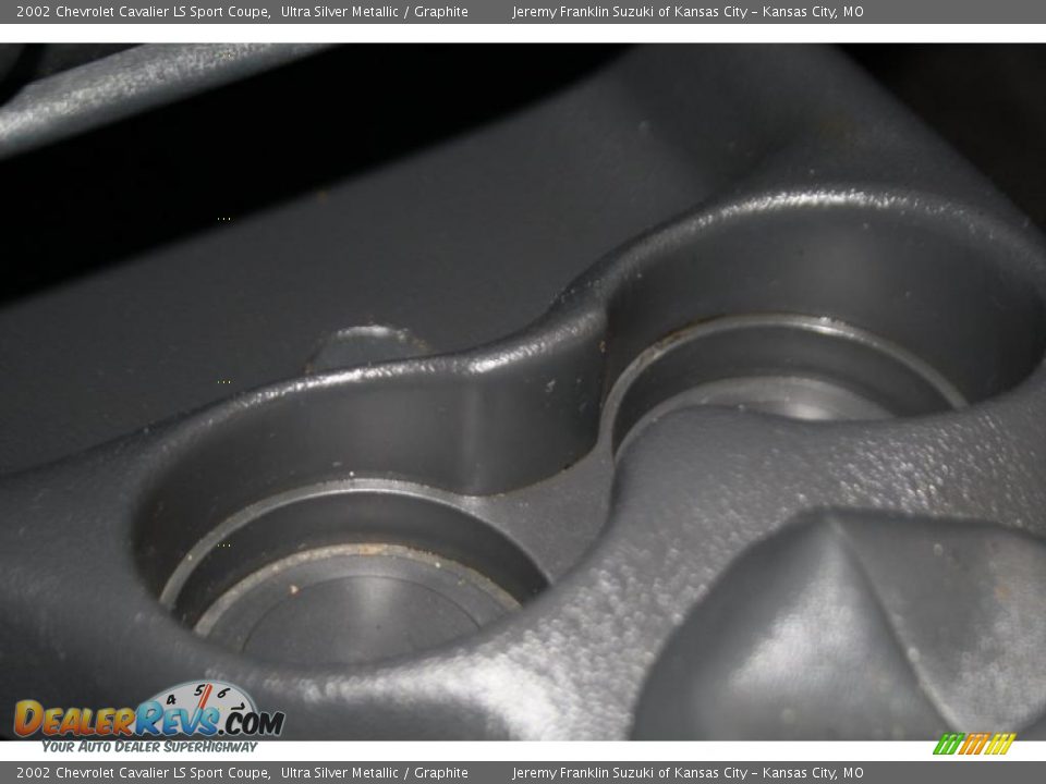 2002 Chevrolet Cavalier LS Sport Coupe Ultra Silver Metallic / Graphite Photo #15