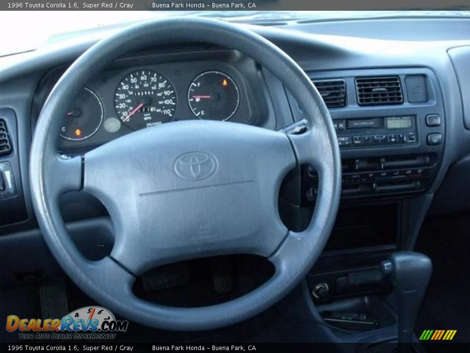 1996 Toyota Corolla 1.6 Super Red / Gray Photo #17
