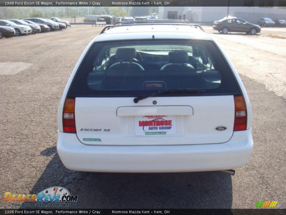 1998 Ford Escort SE Wagon Performance White / Gray Photo #8