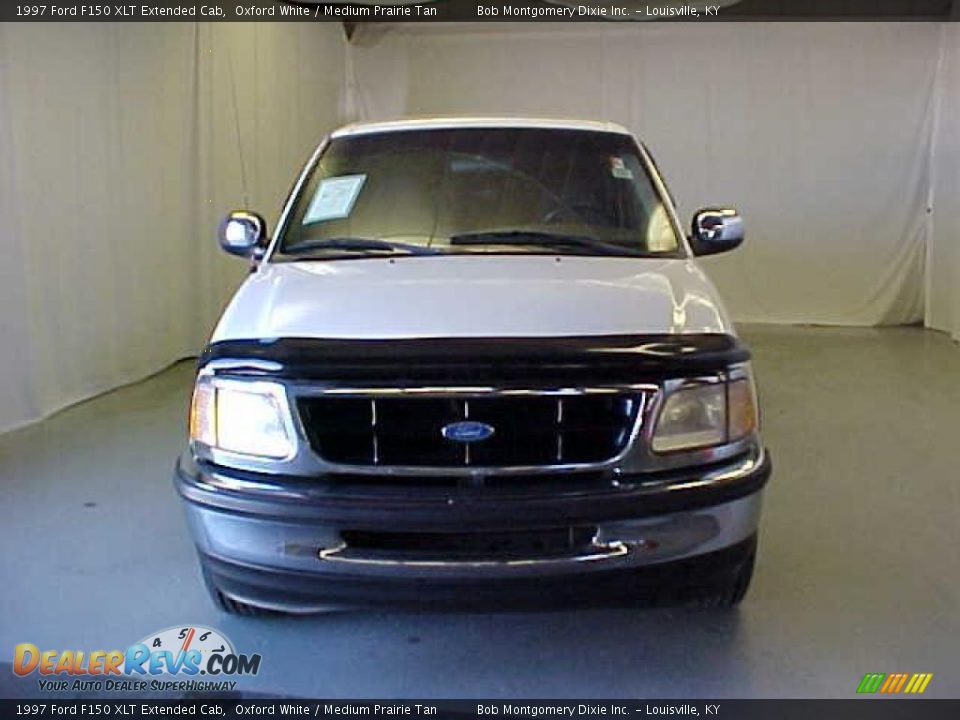 1997 Ford F150 XLT Extended Cab Oxford White / Medium Prairie Tan Photo #2