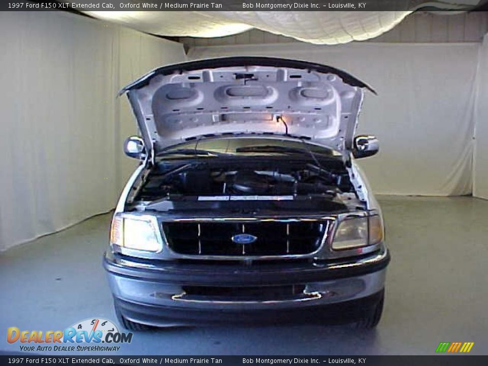 1997 Ford F150 XLT Extended Cab Oxford White / Medium Prairie Tan Photo #4