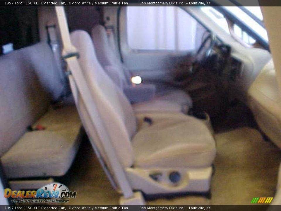 1997 Ford F150 XLT Extended Cab Oxford White / Medium Prairie Tan Photo #10