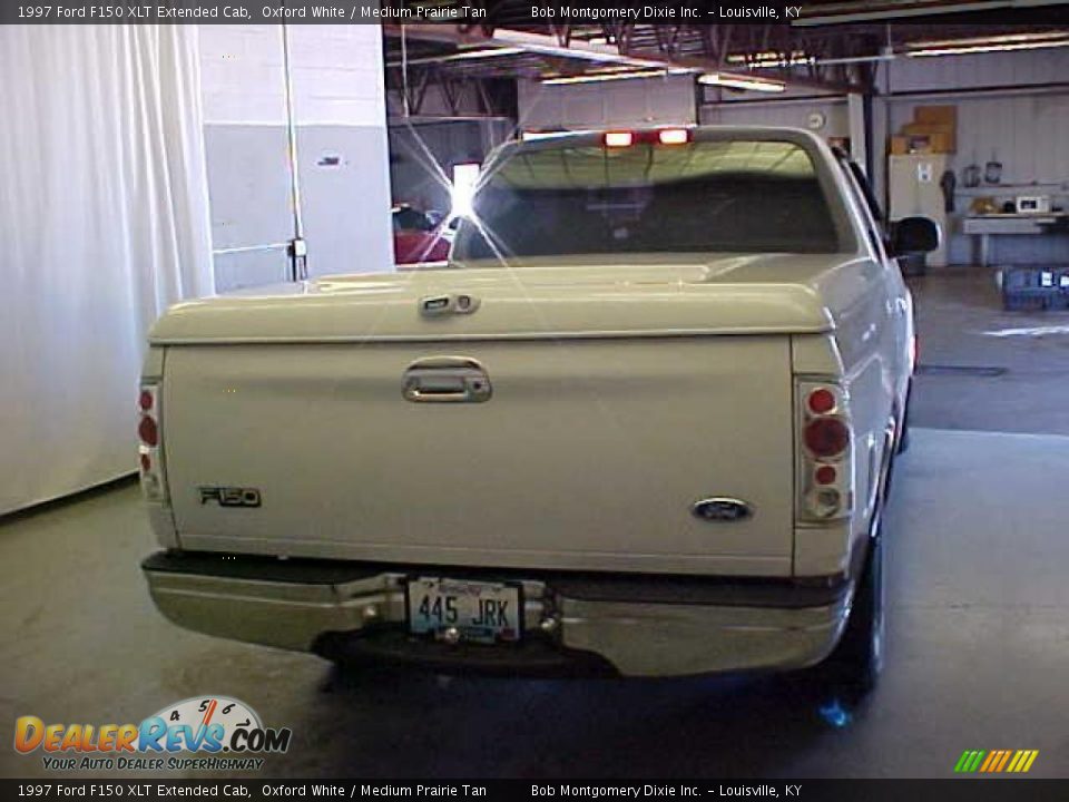1997 Ford F150 XLT Extended Cab Oxford White / Medium Prairie Tan Photo #13