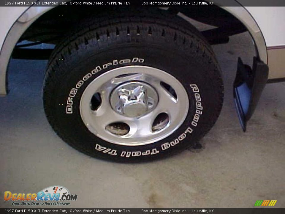 1997 Ford F150 XLT Extended Cab Oxford White / Medium Prairie Tan Photo #14