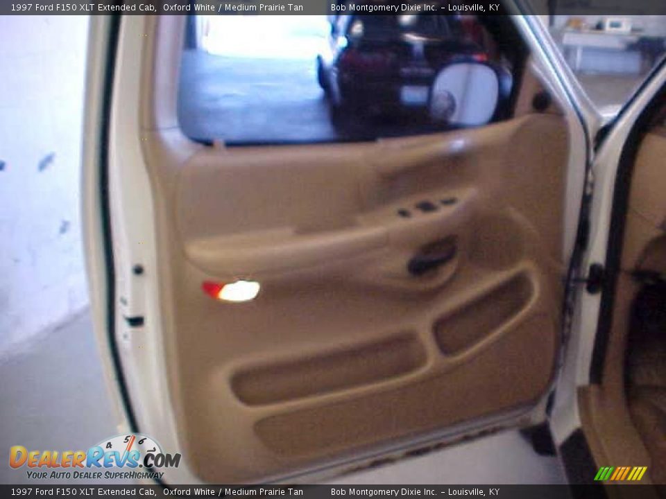 1997 Ford F150 XLT Extended Cab Oxford White / Medium Prairie Tan Photo #15