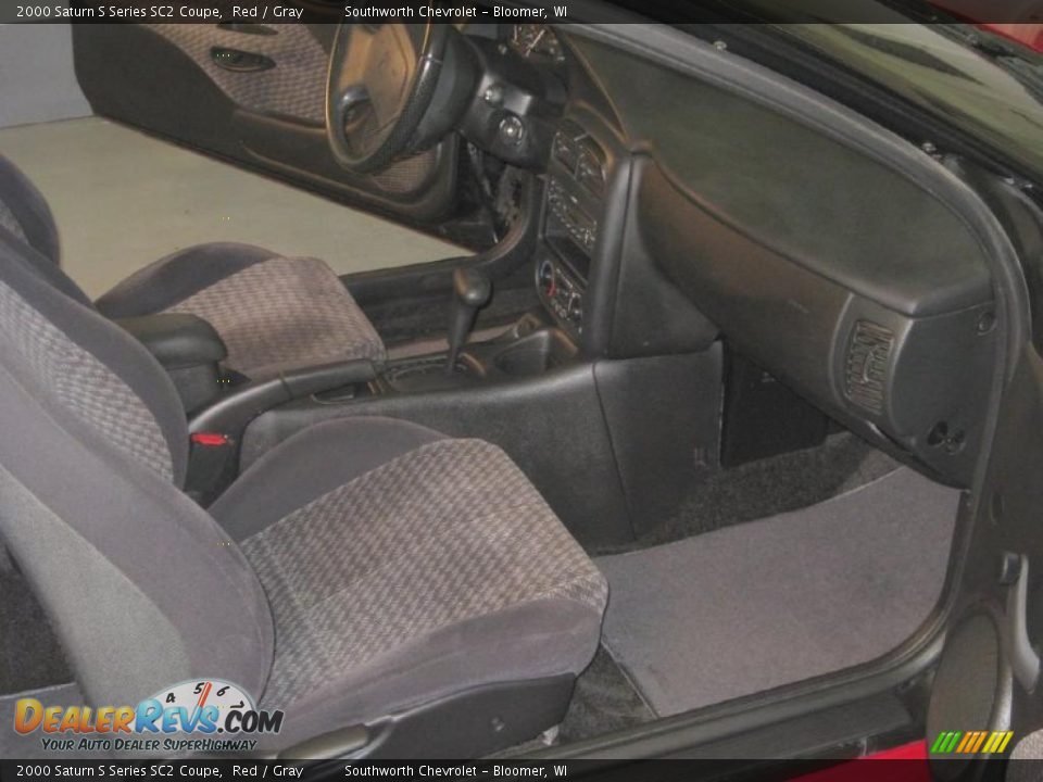 2000 Saturn S Series SC2 Coupe Red / Gray Photo #5