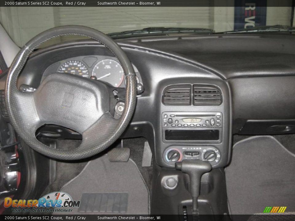 2000 Saturn S Series SC2 Coupe Red / Gray Photo #7