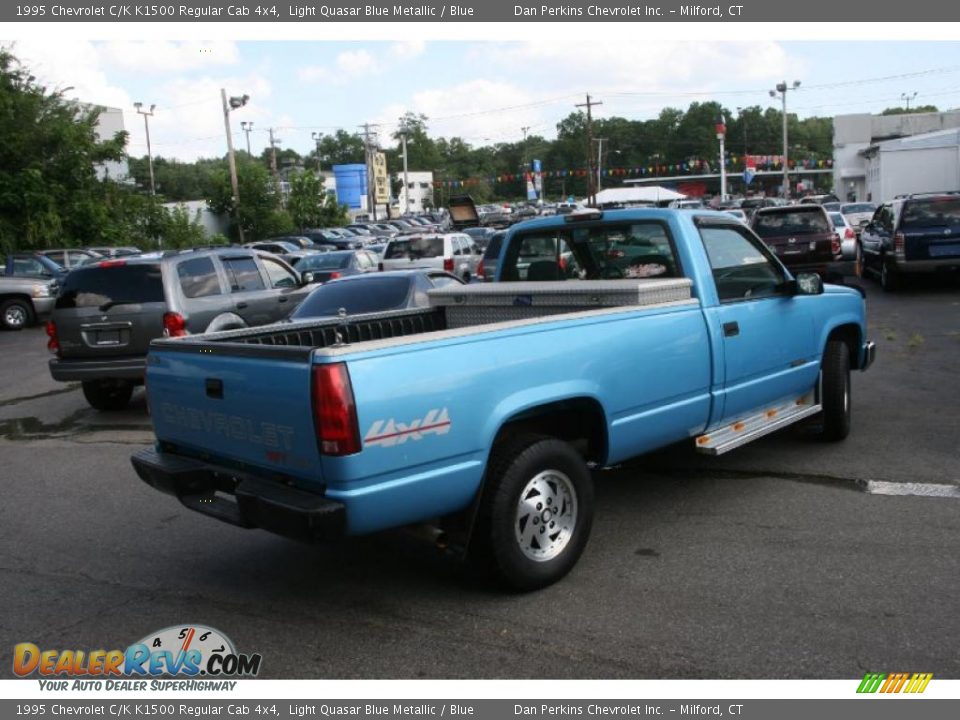 1995 Chevrolet C/K K1500 Regular Cab 4x4 Light Quasar Blue Metallic / Blue Photo #5