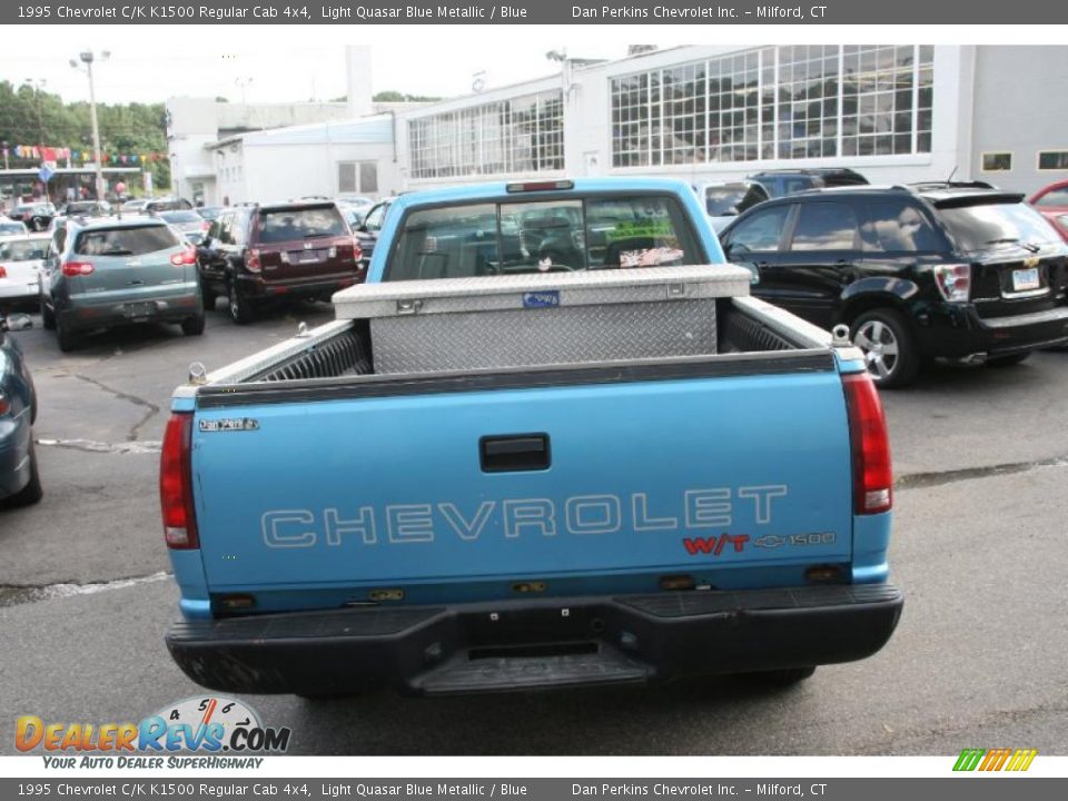 1995 Chevrolet C/K K1500 Regular Cab 4x4 Light Quasar Blue Metallic / Blue Photo #6