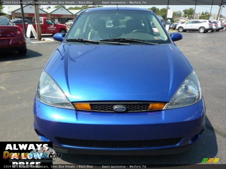 2004 Ford Focus SVT Hatchback Sonic Blue Metallic / Black/Blue Photo #2