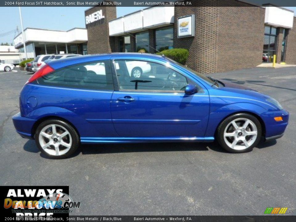 2004 Ford Focus SVT Hatchback Sonic Blue Metallic / Black/Blue Photo #8