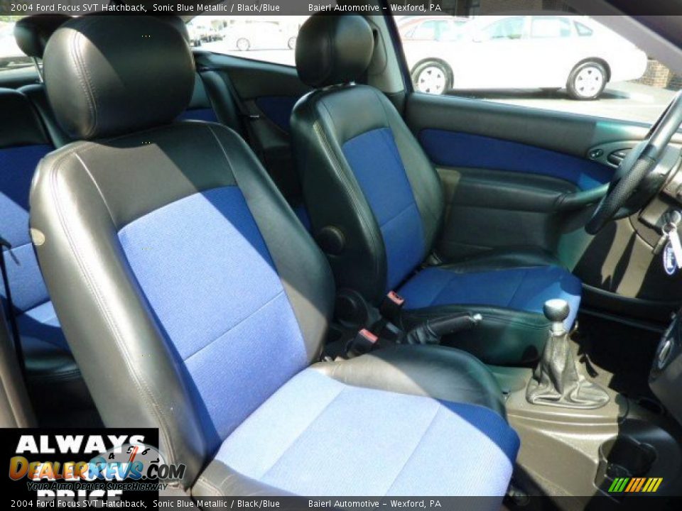 2004 Ford Focus SVT Hatchback Sonic Blue Metallic / Black/Blue Photo #15