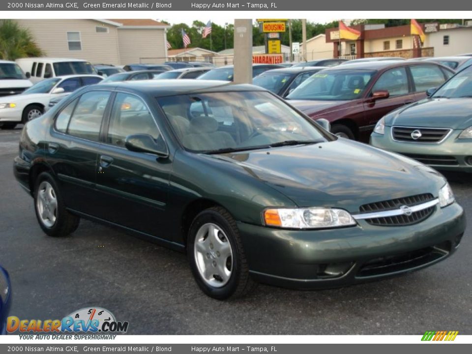 2000 Nissan Altima GXE Green Emerald Metallic / Blond Photo #2