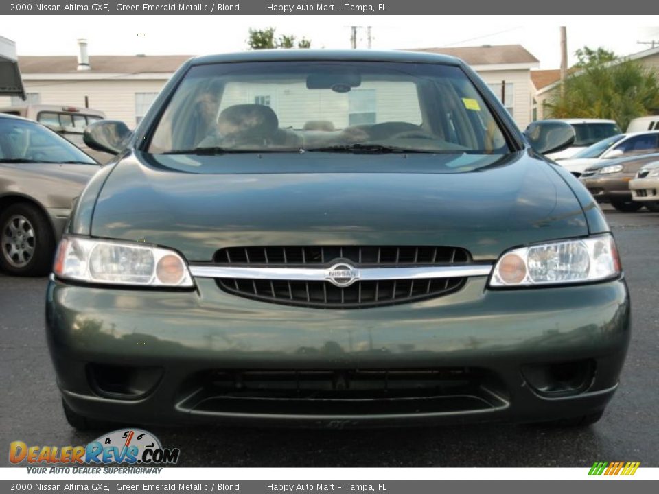 2000 Nissan Altima GXE Green Emerald Metallic / Blond Photo #10