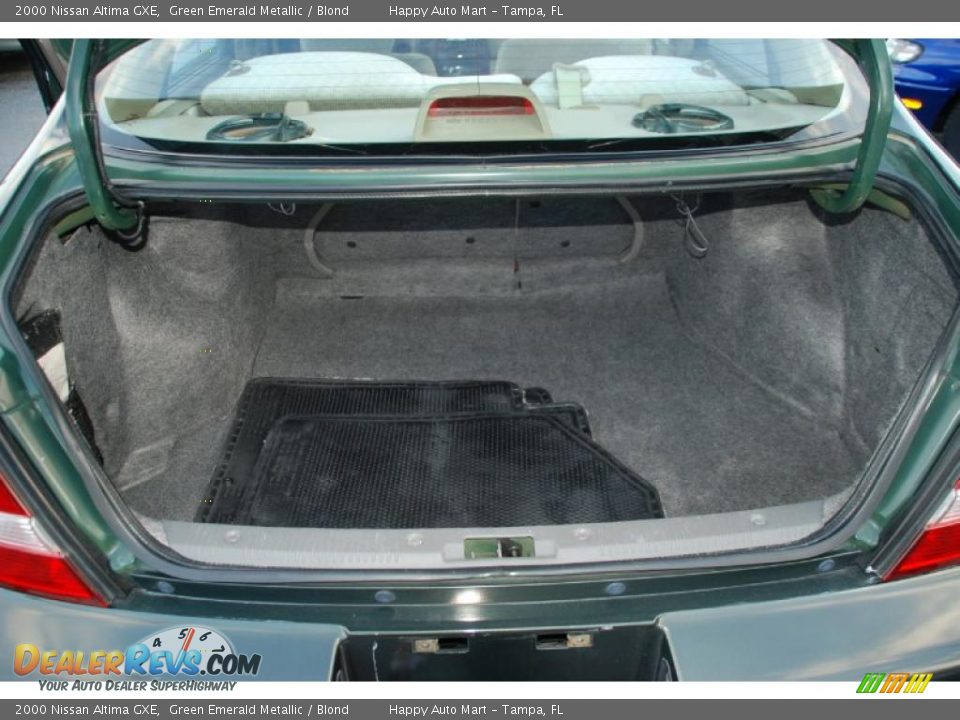 2000 Nissan Altima GXE Green Emerald Metallic / Blond Photo #25