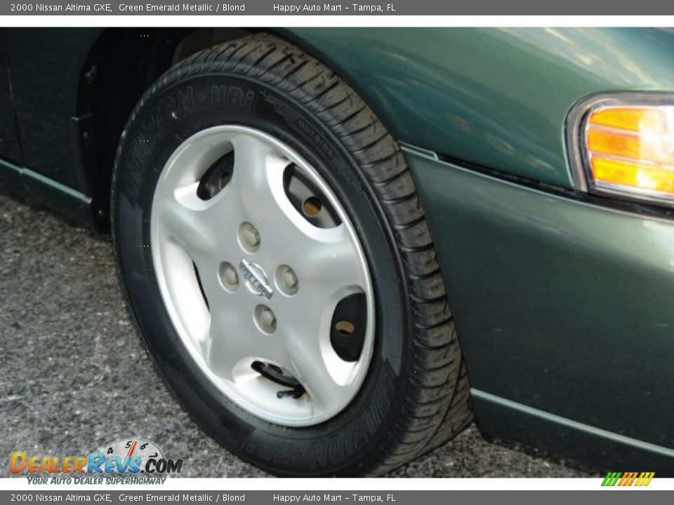 2000 Nissan Altima GXE Green Emerald Metallic / Blond Photo #26