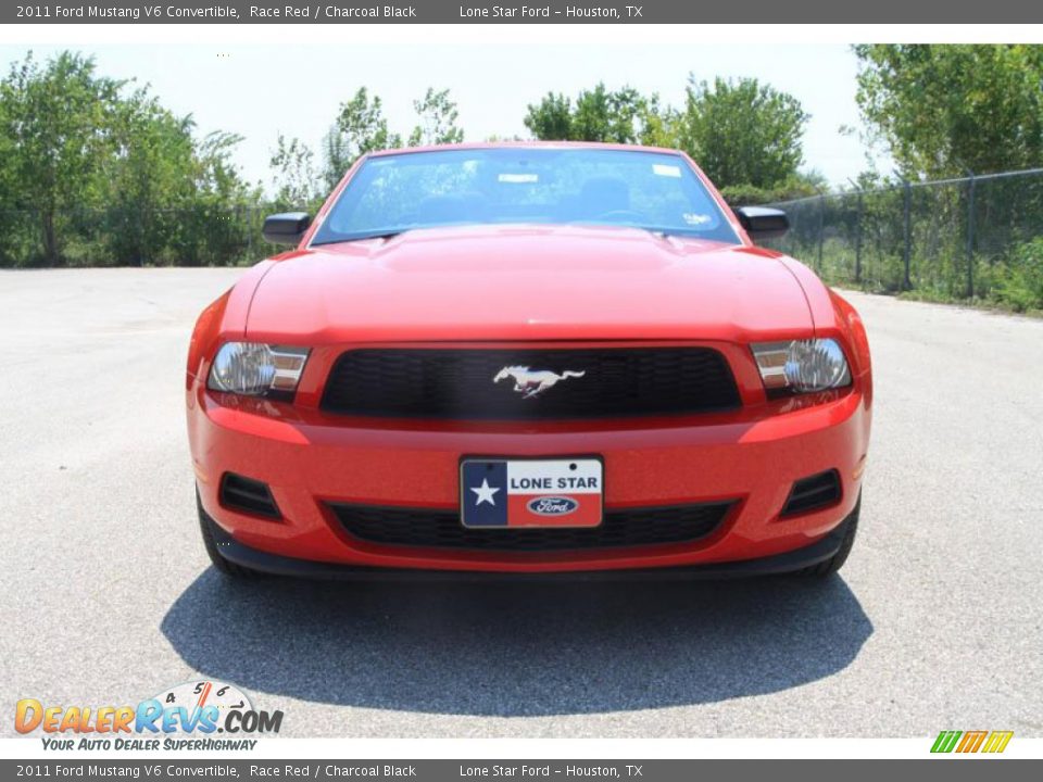 2011 Ford Mustang V6 Convertible Race Red / Charcoal Black Photo #9