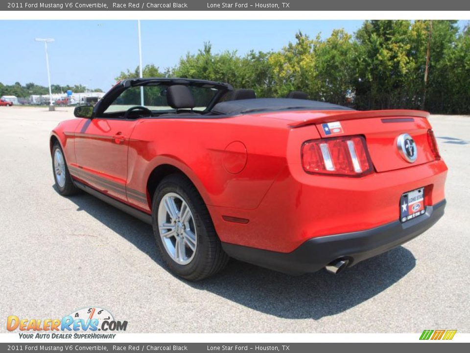 2011 Ford Mustang V6 Convertible Race Red / Charcoal Black Photo #12