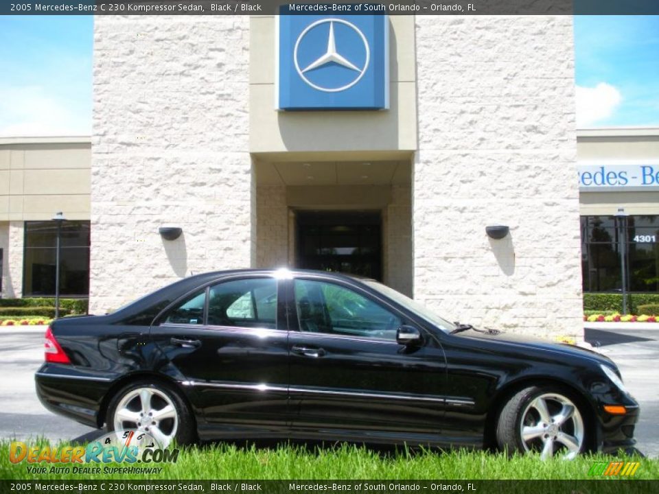 2005 Mercedes-Benz C 230 Kompressor Sedan Black / Black Photo #5