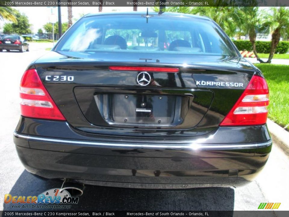 2005 Mercedes-Benz C 230 Kompressor Sedan Black / Black Photo #7