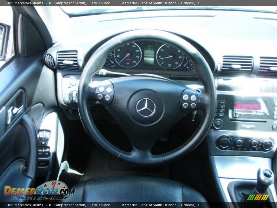 2005 Mercedes-Benz C 230 Kompressor Sedan Black / Black Photo #20