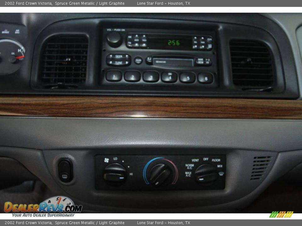 2002 Ford Crown Victoria Spruce Green Metallic / Light Graphite Photo #15