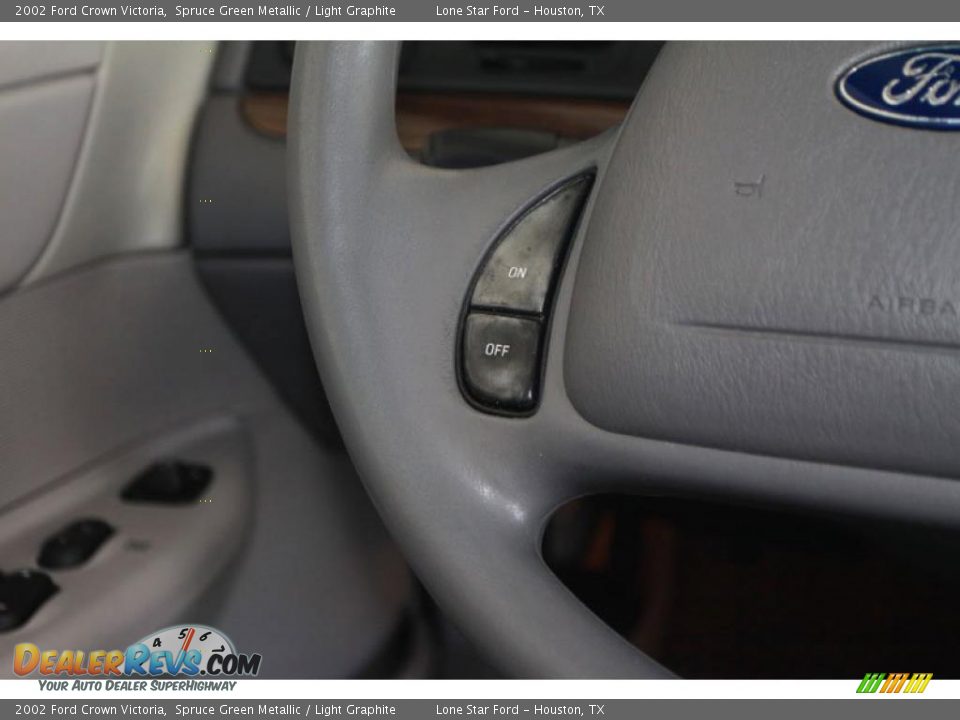 2002 Ford Crown Victoria Spruce Green Metallic / Light Graphite Photo #29