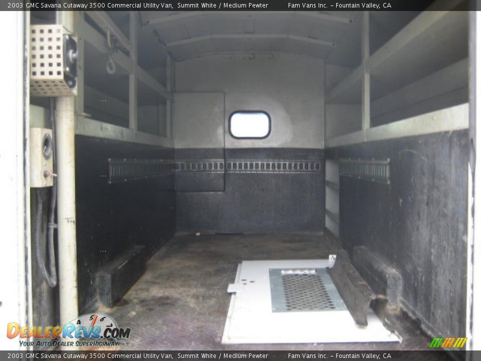 2003 GMC Savana Cutaway 3500 Commercial Utility Van Summit White / Medium Pewter Photo #5
