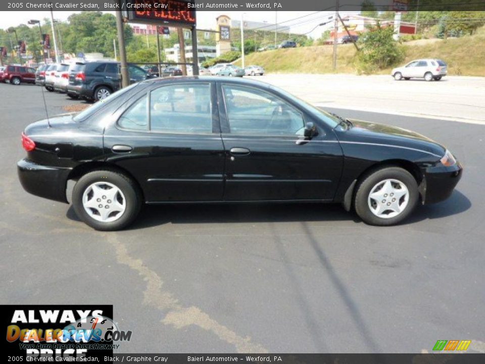 2005 Chevrolet Cavalier Sedan Black / Graphite Gray Photo #8