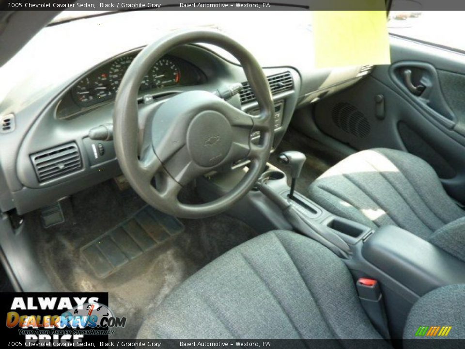 2005 Chevrolet Cavalier Sedan Black / Graphite Gray Photo #11