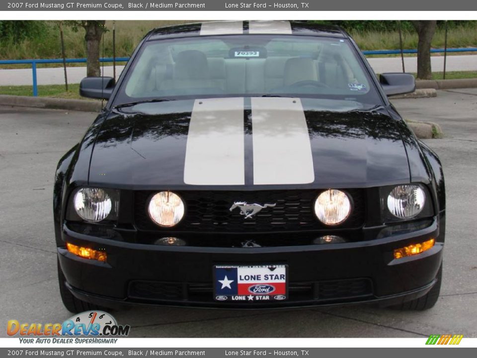 2007 Ford Mustang GT Premium Coupe Black / Medium Parchment Photo #2