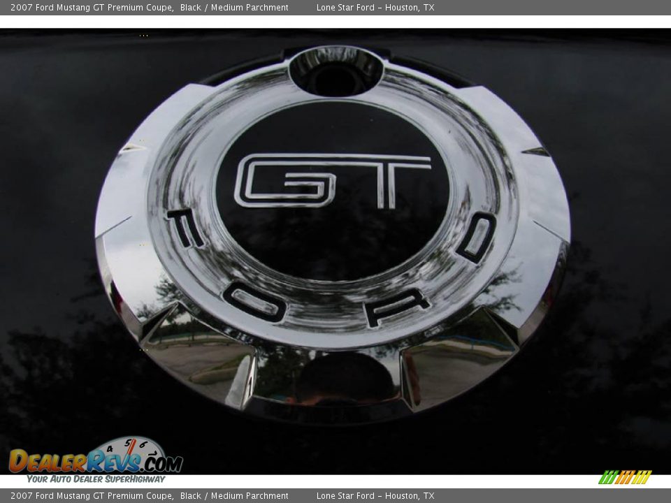 2007 Ford Mustang GT Premium Coupe Black / Medium Parchment Photo #6