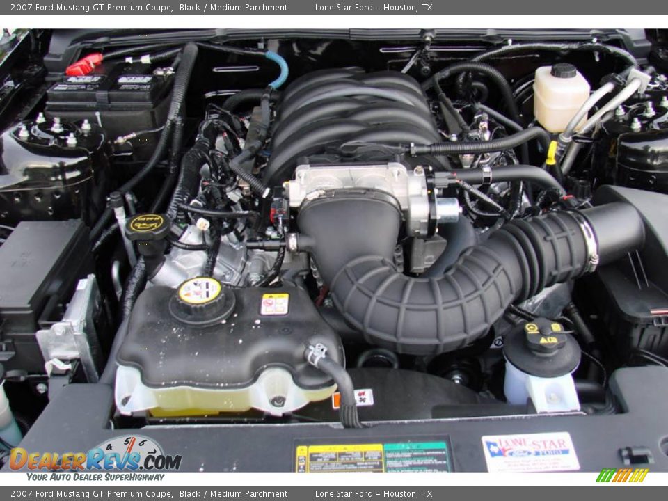 2007 Ford Mustang GT Premium Coupe Black / Medium Parchment Photo #11