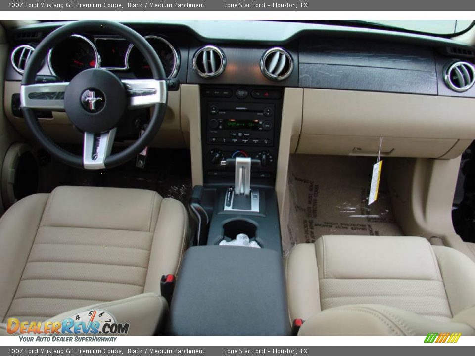 2007 Ford Mustang GT Premium Coupe Black / Medium Parchment Photo #12