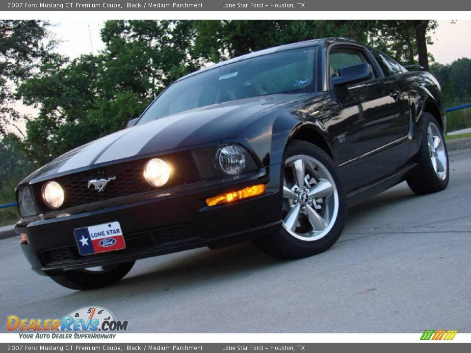 2007 Ford Mustang GT Premium Coupe Black / Medium Parchment Photo #1